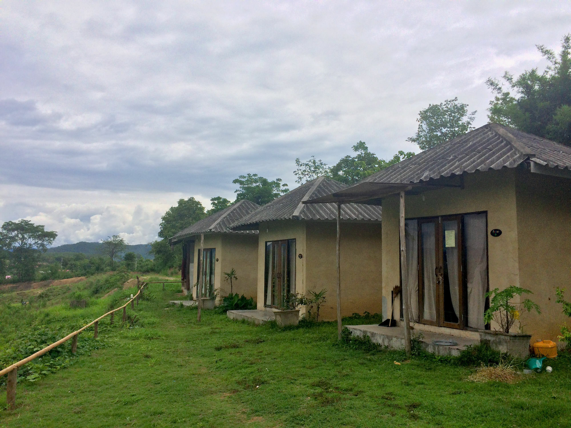 Tony Guesthouse Pai Exterior photo