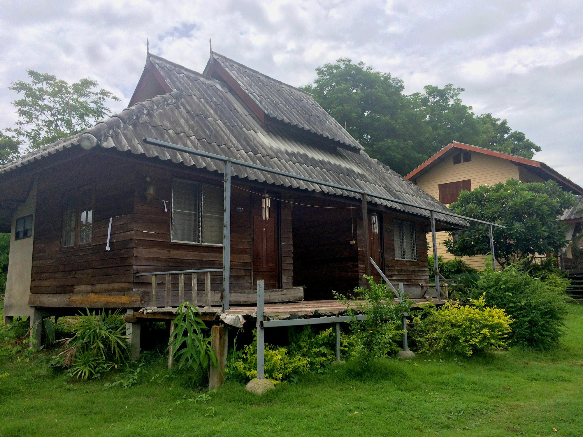 Tony Guesthouse Pai Exterior photo